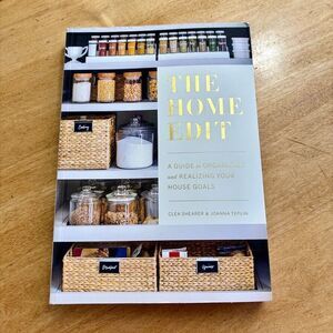 The Home Edit: A Guide to Organizing and Realizing Your House Goals - VERY GOOD